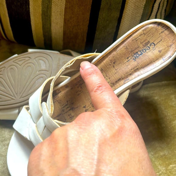 Sandles white slip ins. Size 6W - Picture 2 of 4